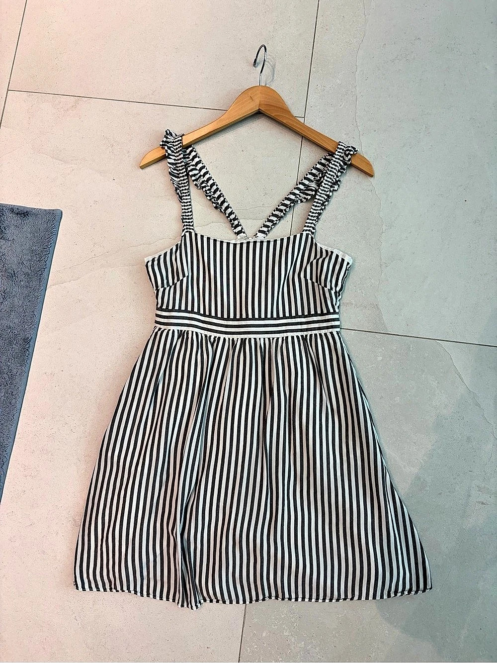 Madewell Striped Ruffle-Strap Empire Dress in White & gray